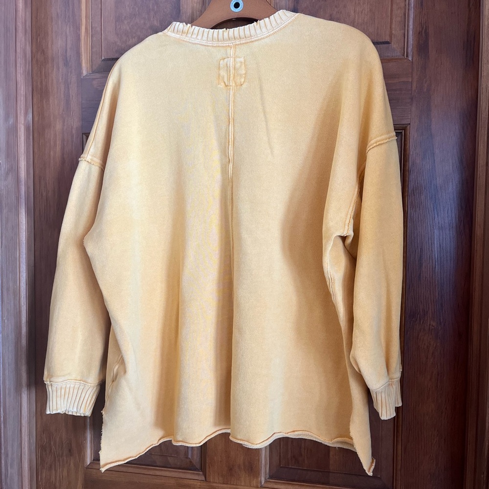 Aerie Oversized Gold Crewneck Sweatshirt - Picture 4 of 4